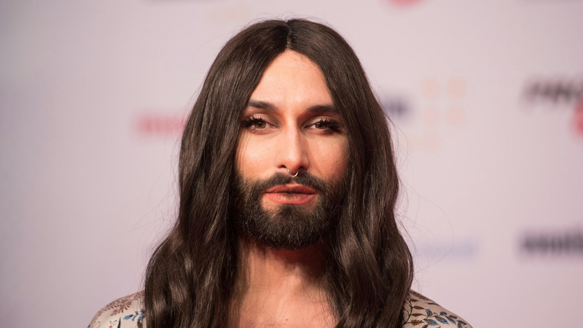 Conchita Wurst in einer Nahaufnahme.