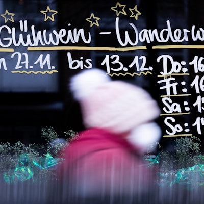 Gluehwein_fuer_unter_67614522