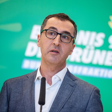 Cem Özdemir 021119