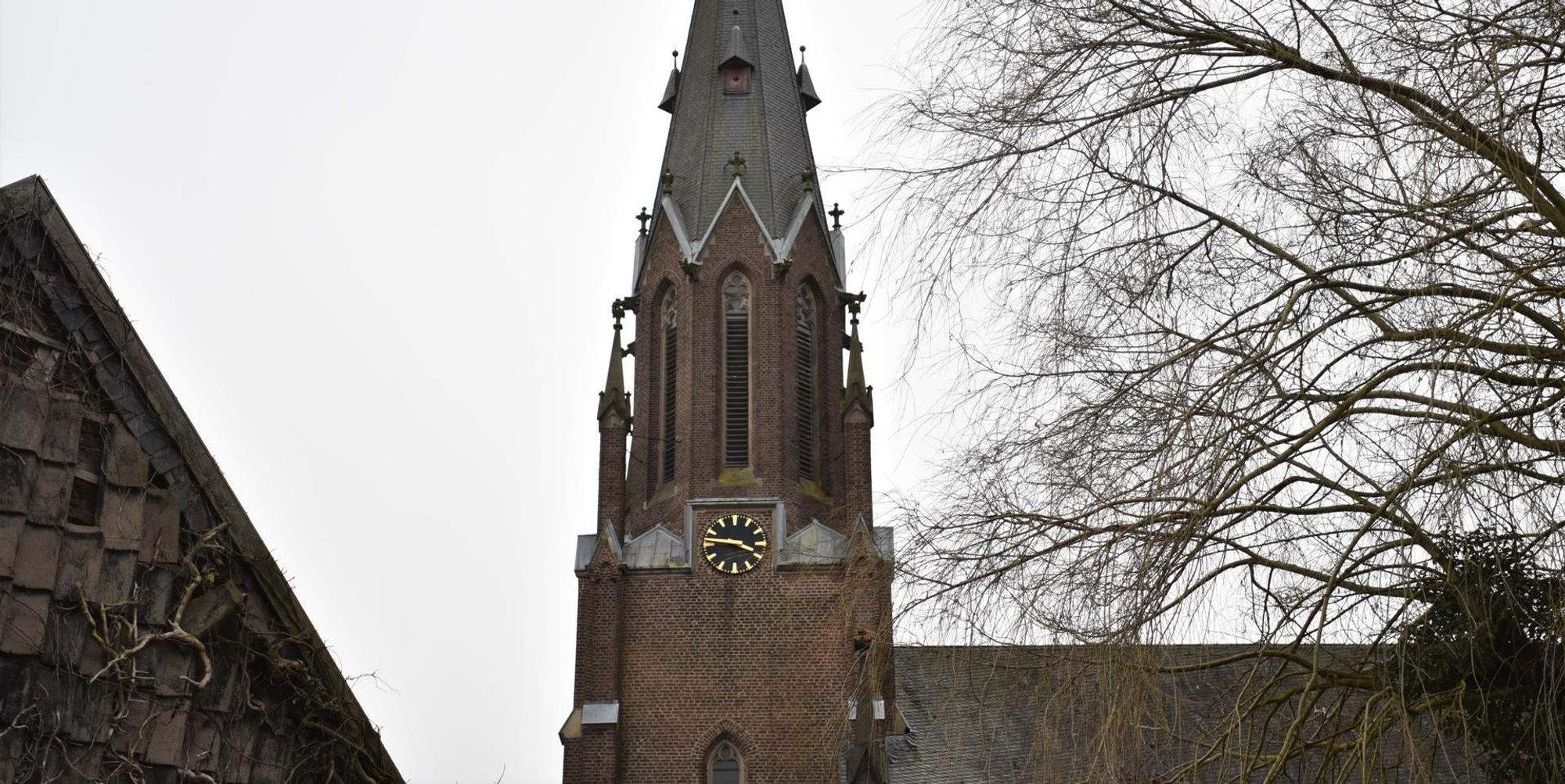 Kirchturm St. Nikolaus Gemünd