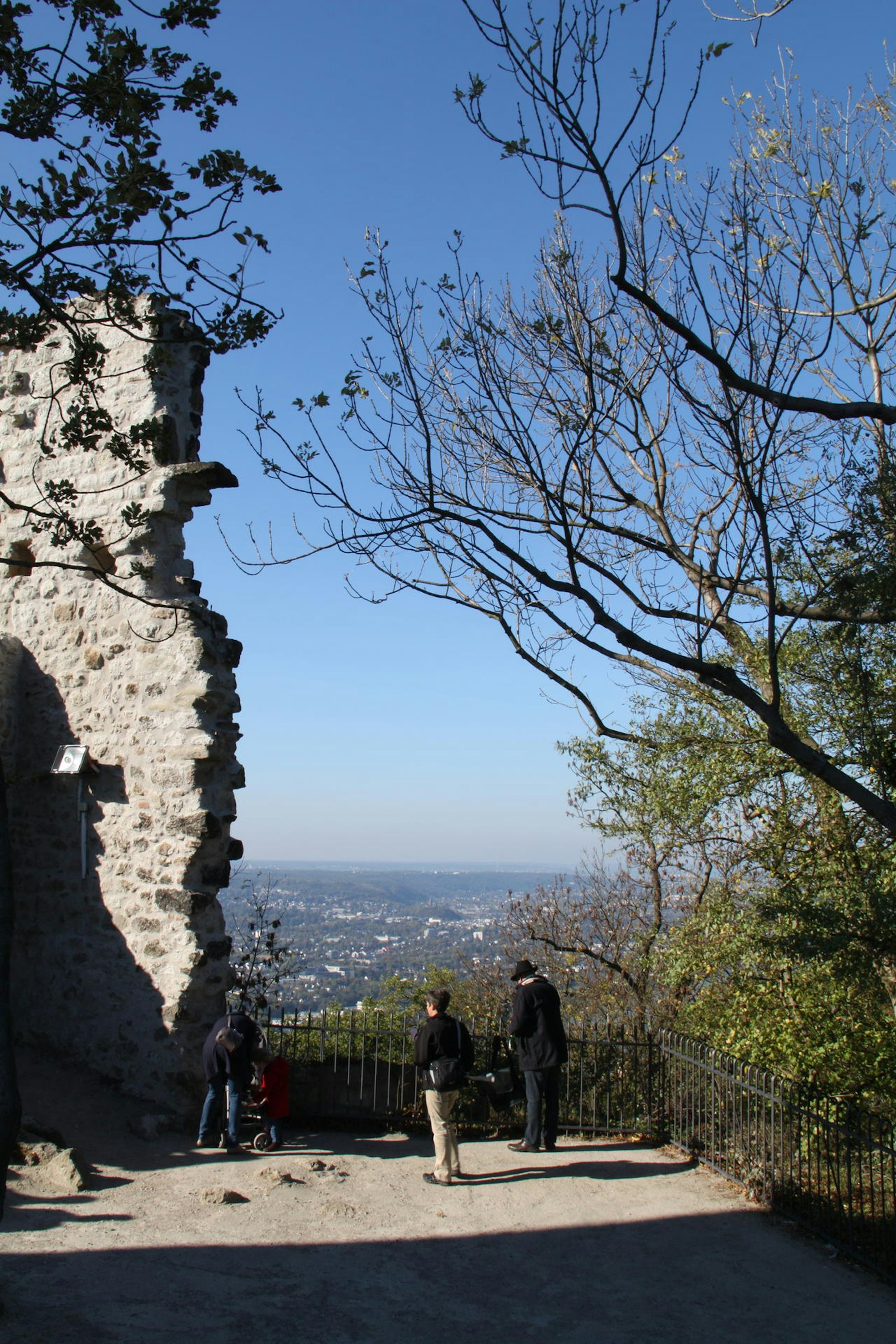 Tour_Drachenfels_2011-Wiki Slick CC 1.0
