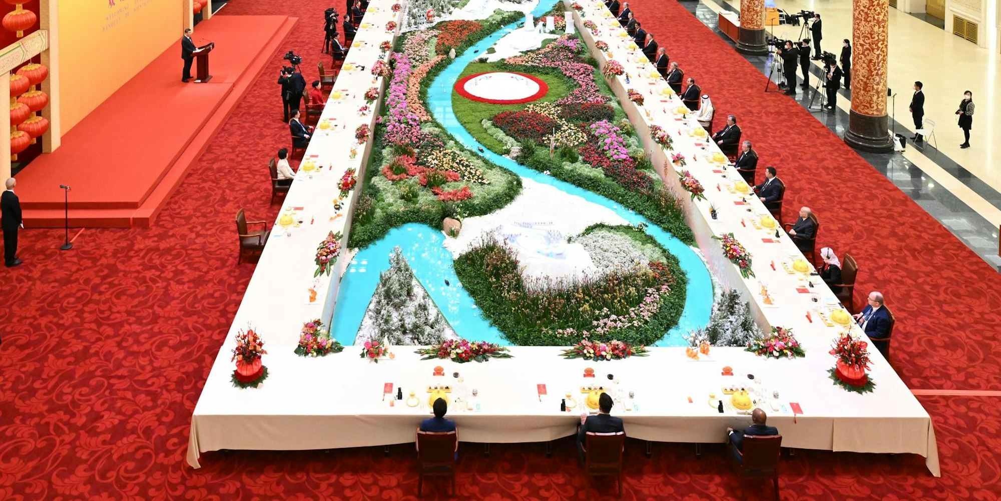 Autokratenbankett DPA 070222