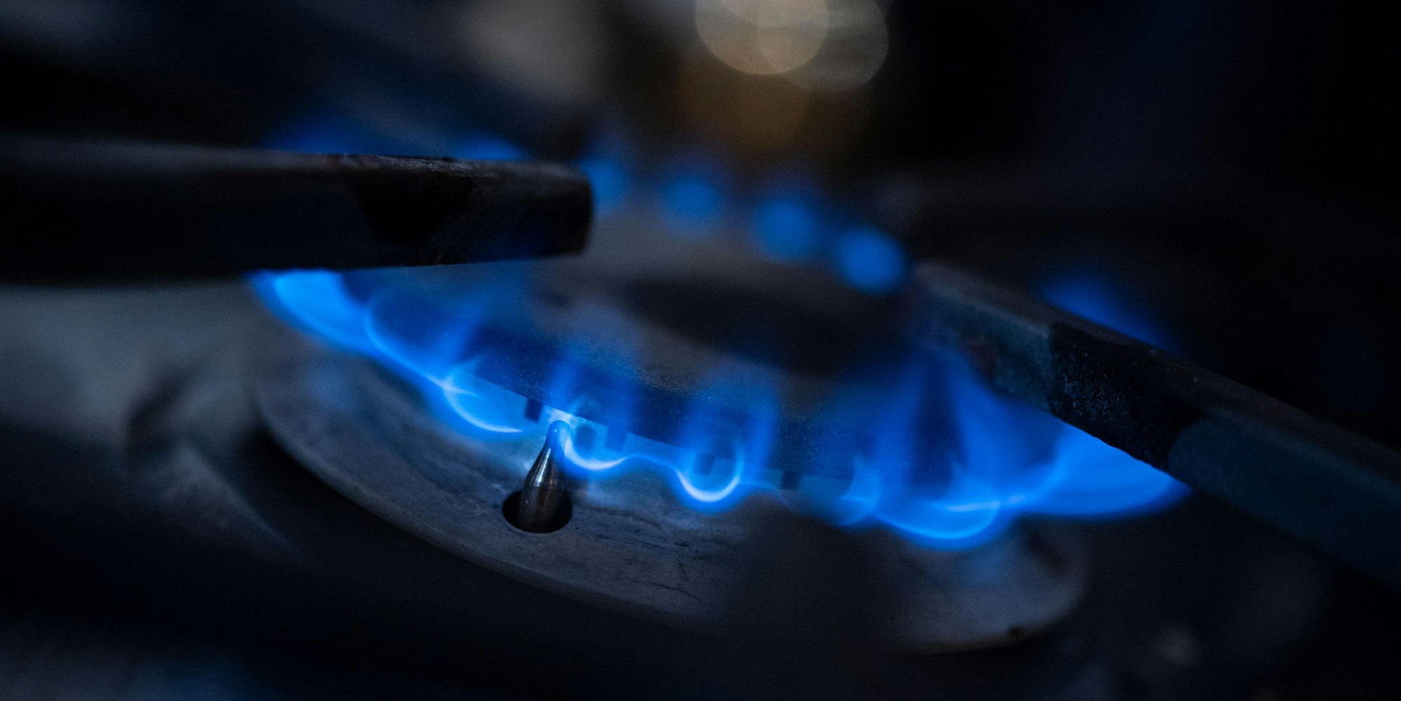 Gas Herd Flamme Symbolbild dpa