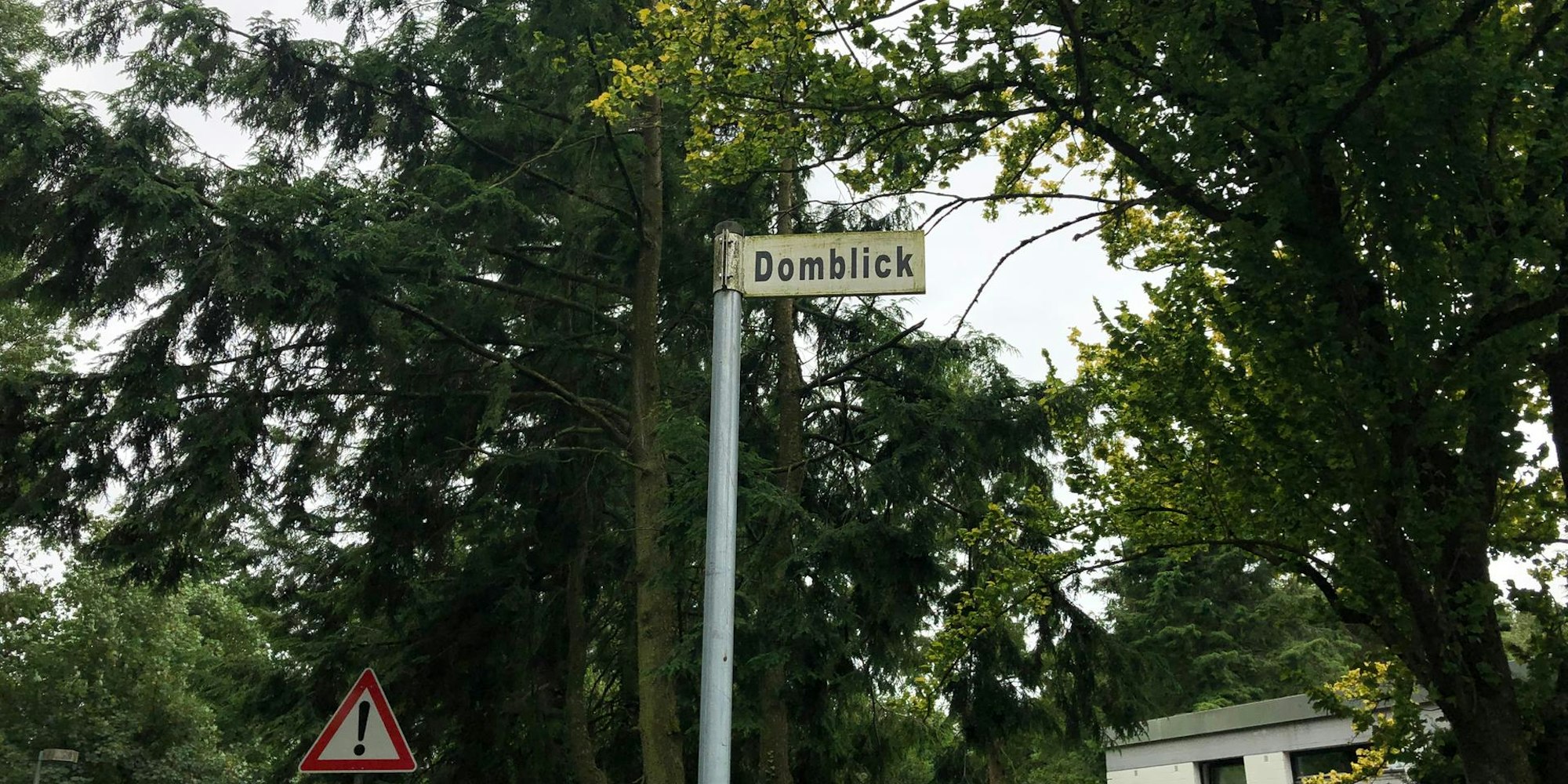 Dartpfeil Reportage Friedhof Bergisch Neukirchen (5)