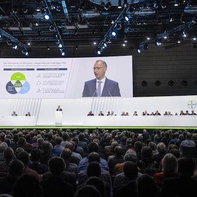 Hauptversammlung bei Bayer