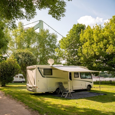 200513_uw_Camping_001