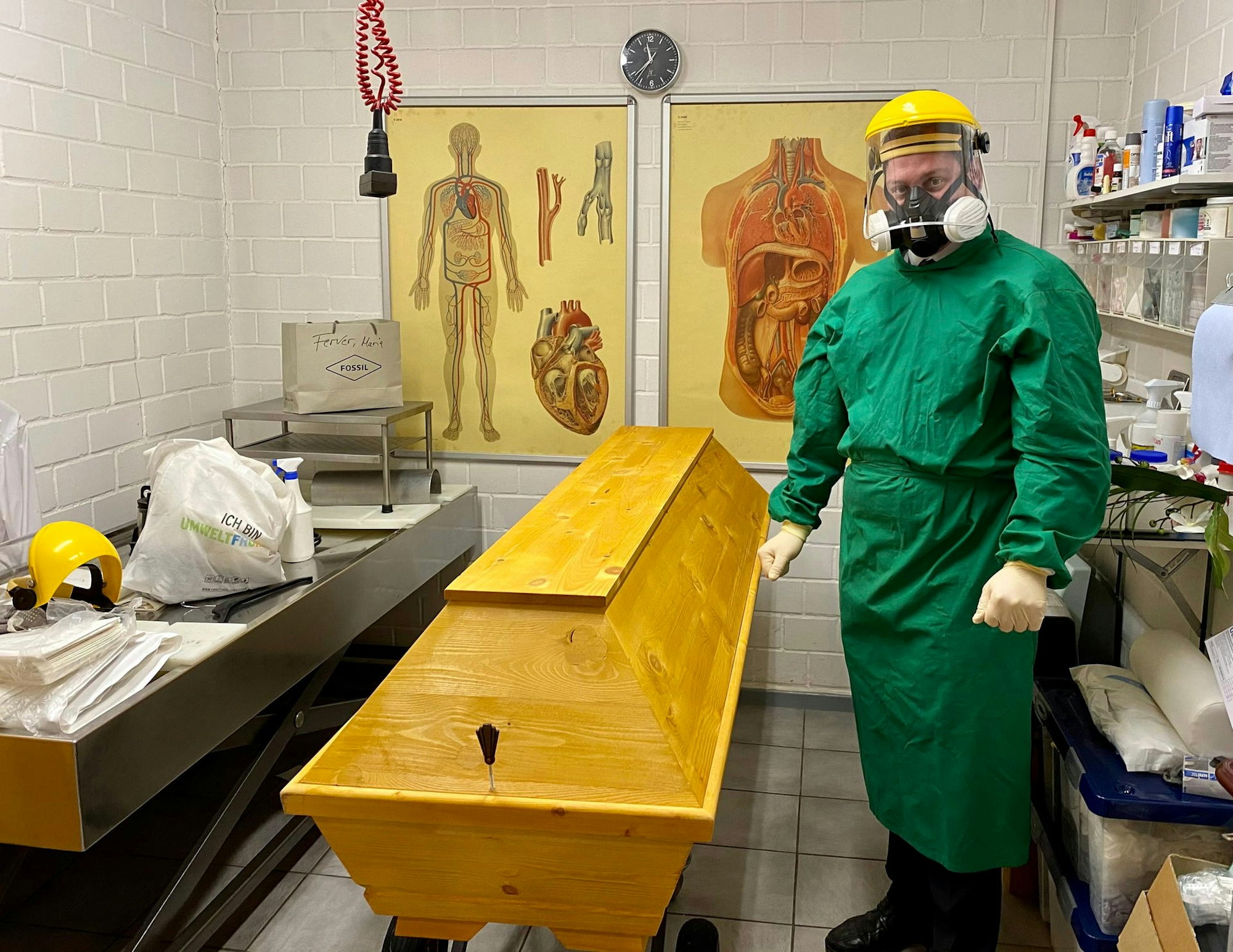 KR_Bestatter_in_Corona-Zeiten_03