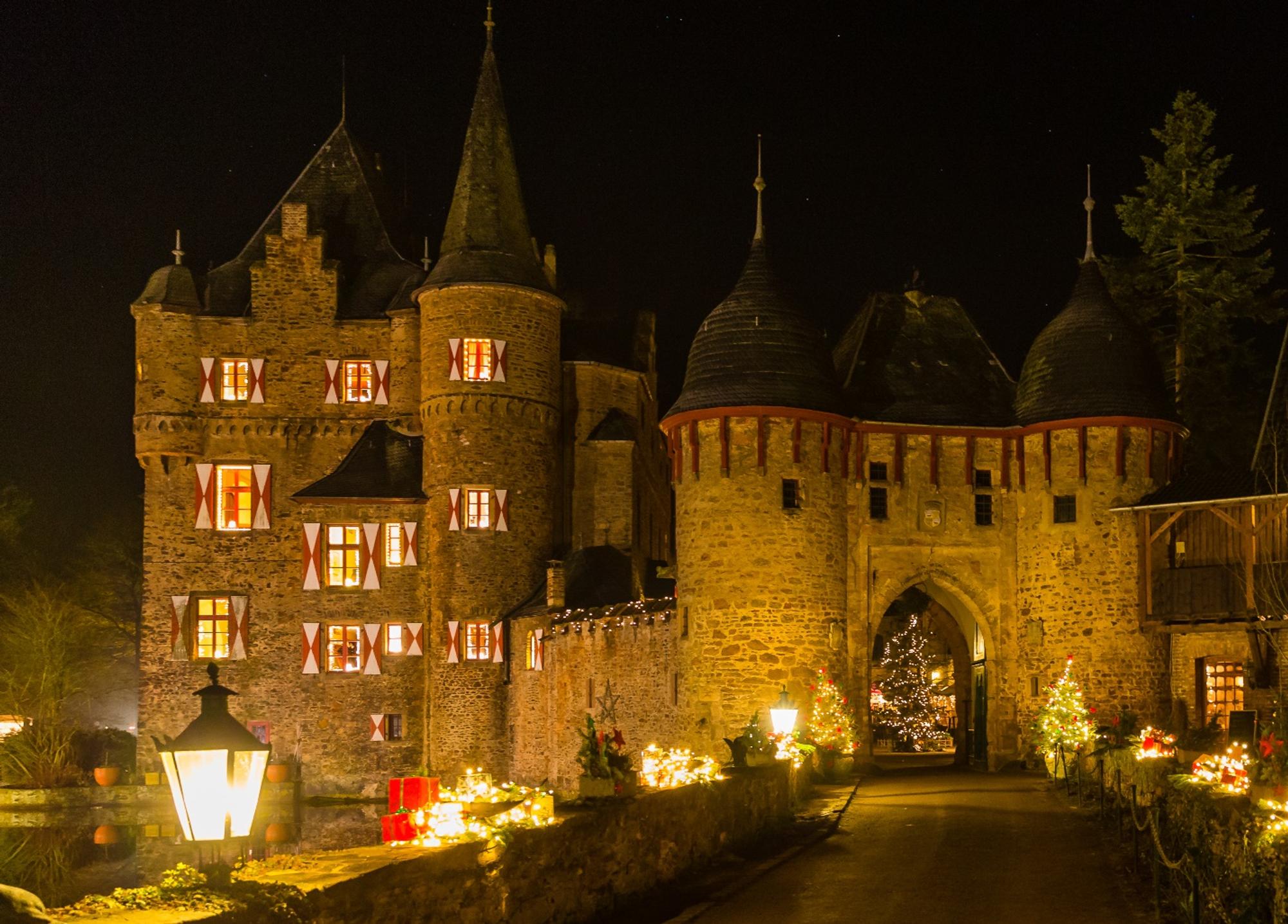 Burg_Satzvey_Burgweihnacht_Fotograf_Mike_Goehre