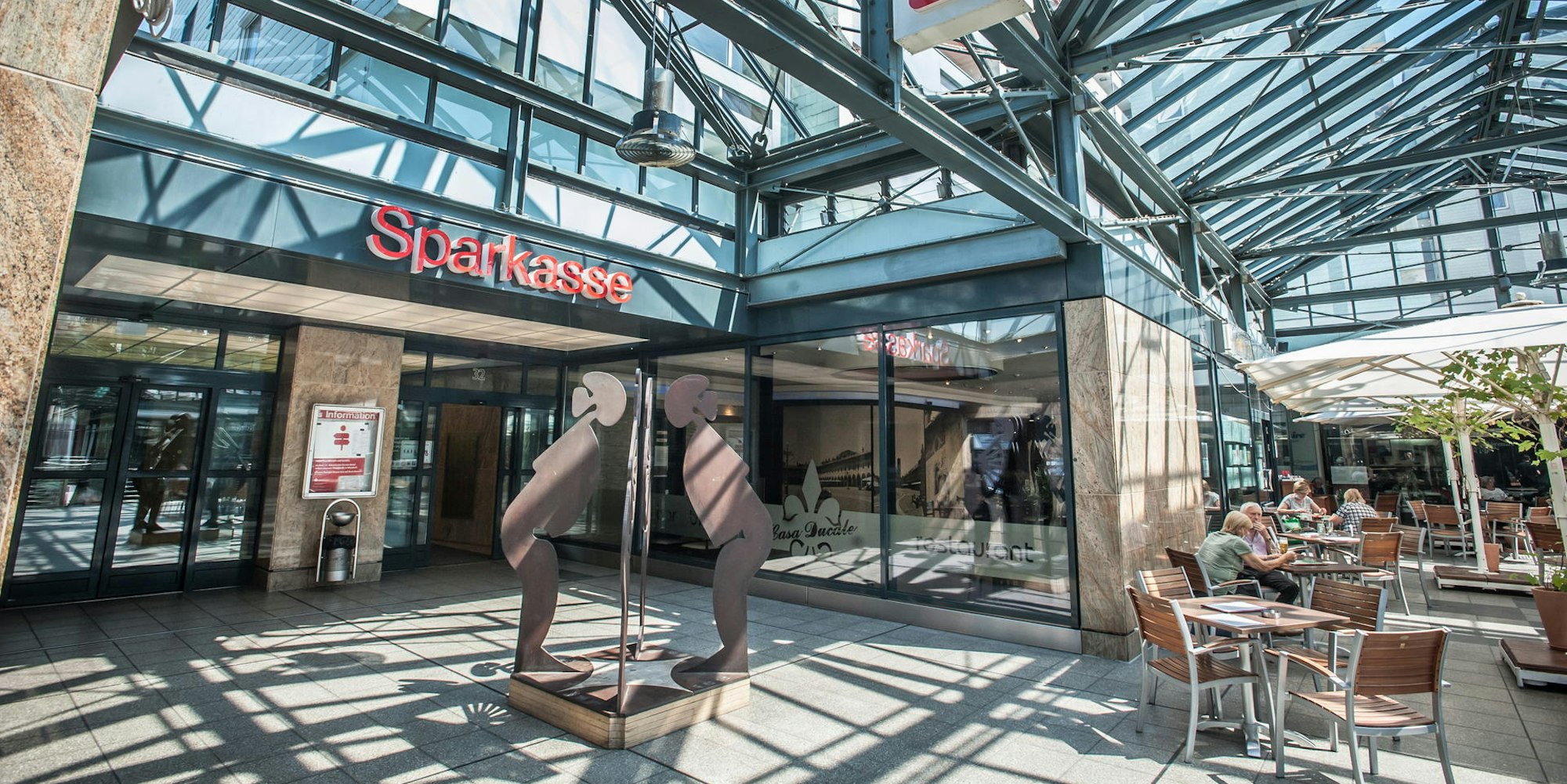 luminaden-sparkasse-leverkusen-ALF_4658 (1)