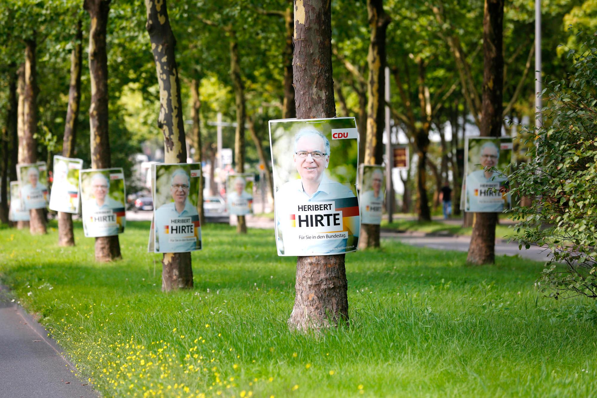 digas-152684370_MDS-KSTA-2017-08-17-20170816_tb_Wahlplakate_003