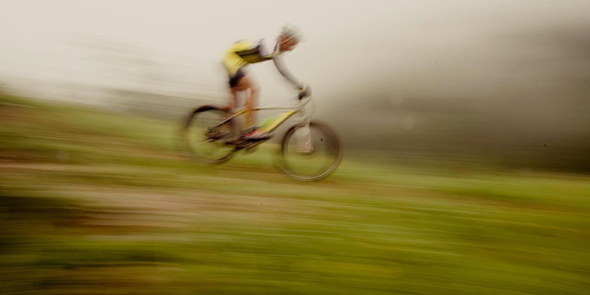 Mountainbiker Symbolbild