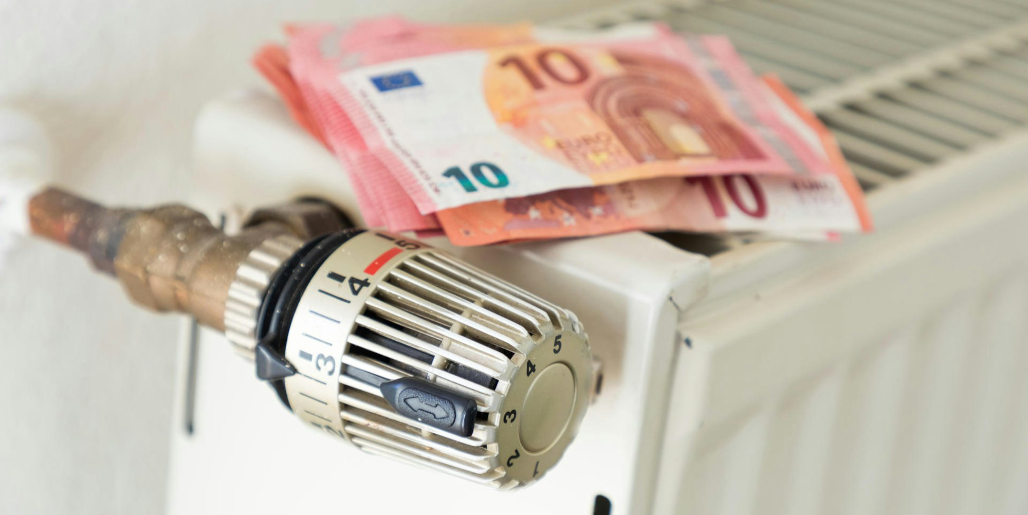 Symbolbild Geld Heizung