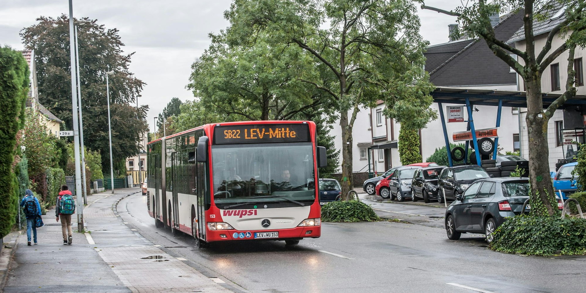 leverkusen-busspur-odentaler-str--ALF_6563