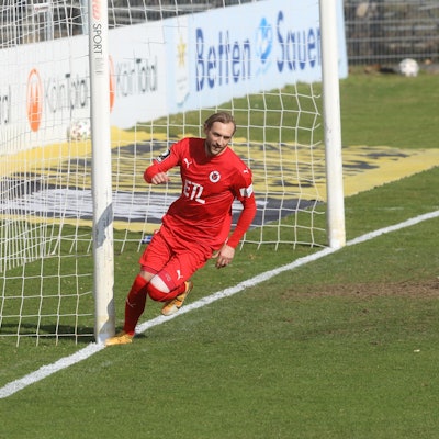 4D94696D-F495-4190-ACB7-EBD28E9F7BF2