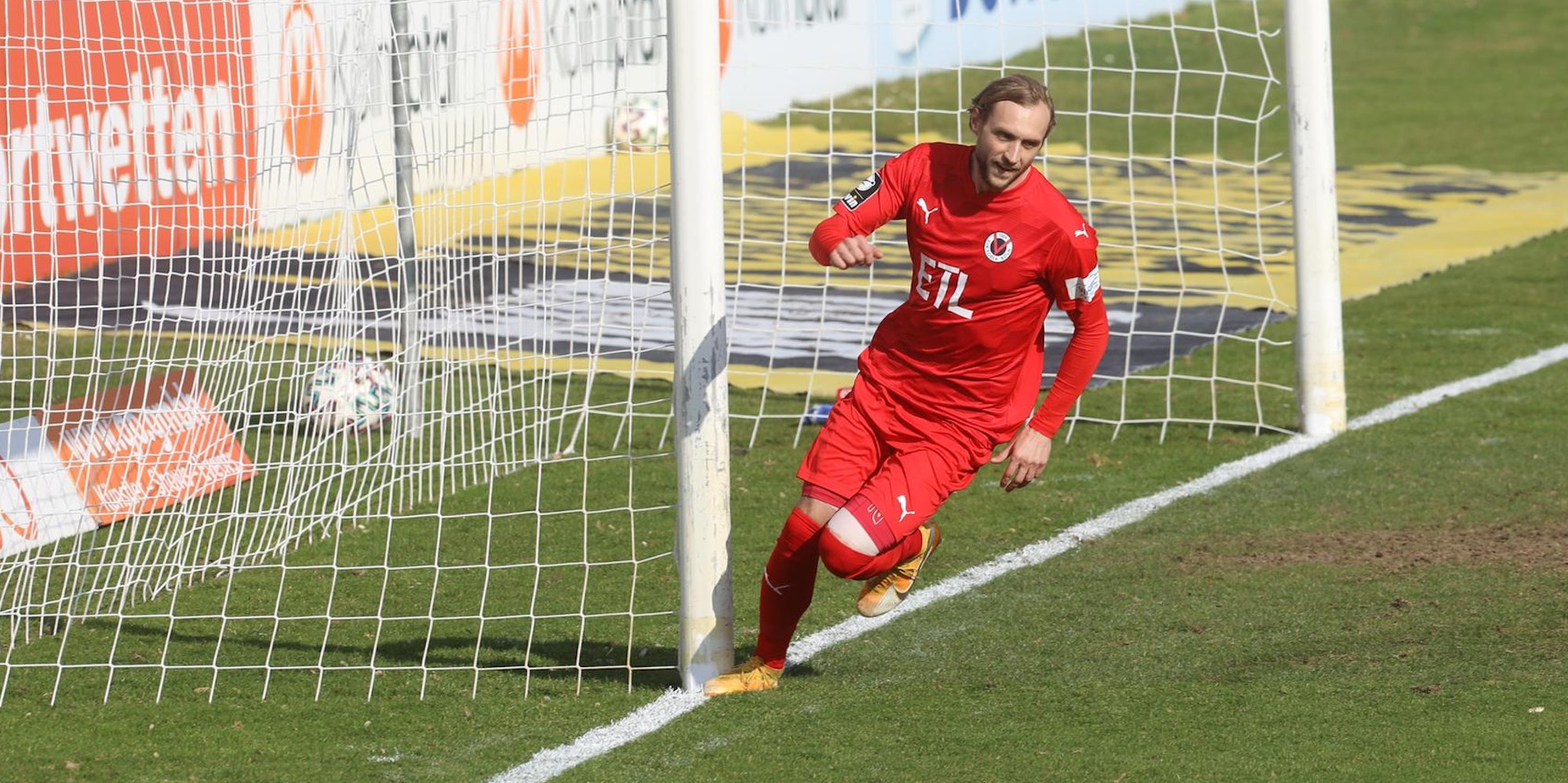 4D94696D-F495-4190-ACB7-EBD28E9F7BF2