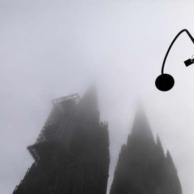 Dom im Nebel