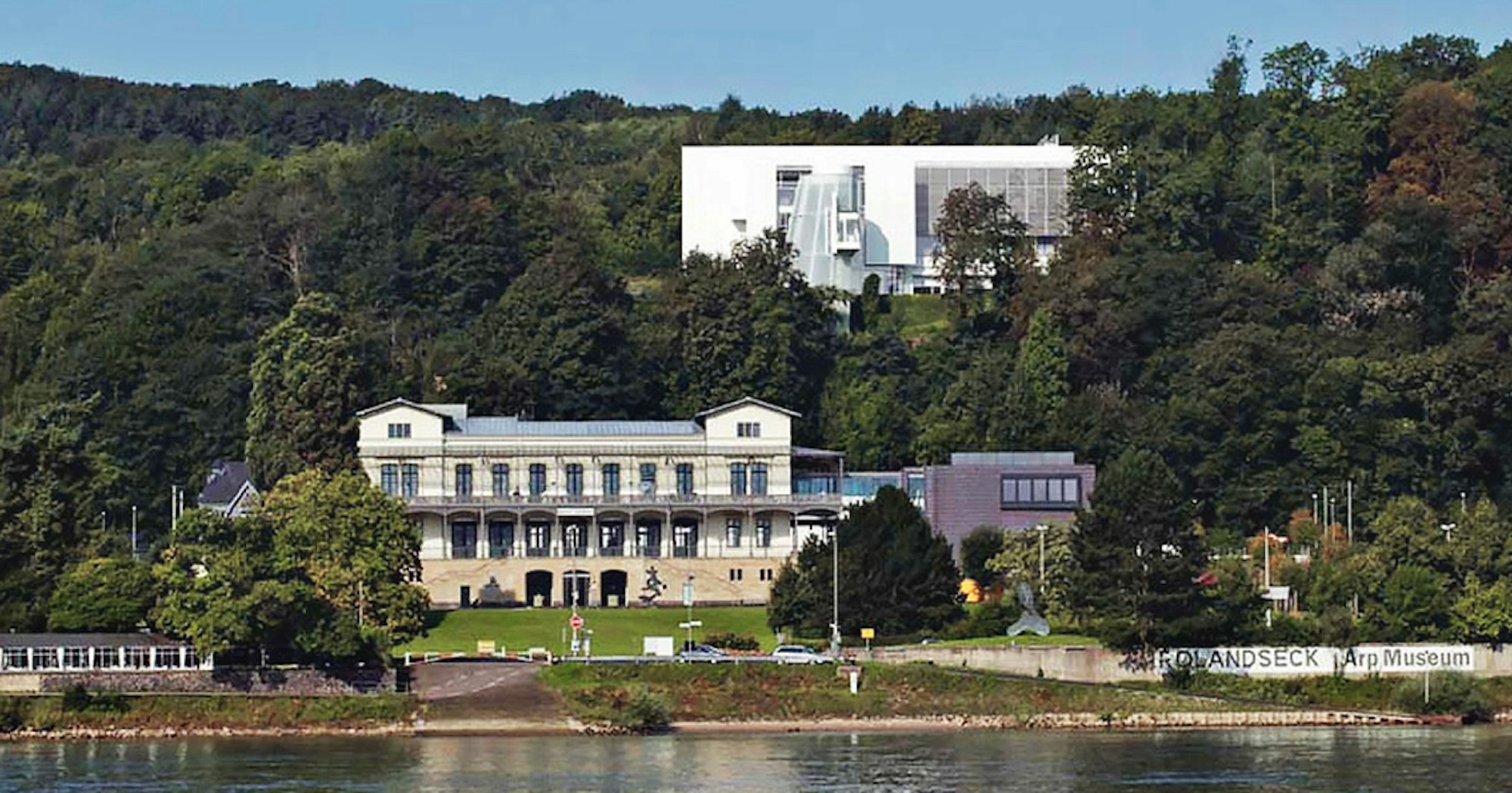 arp-museum-bahnhof-rolandseck