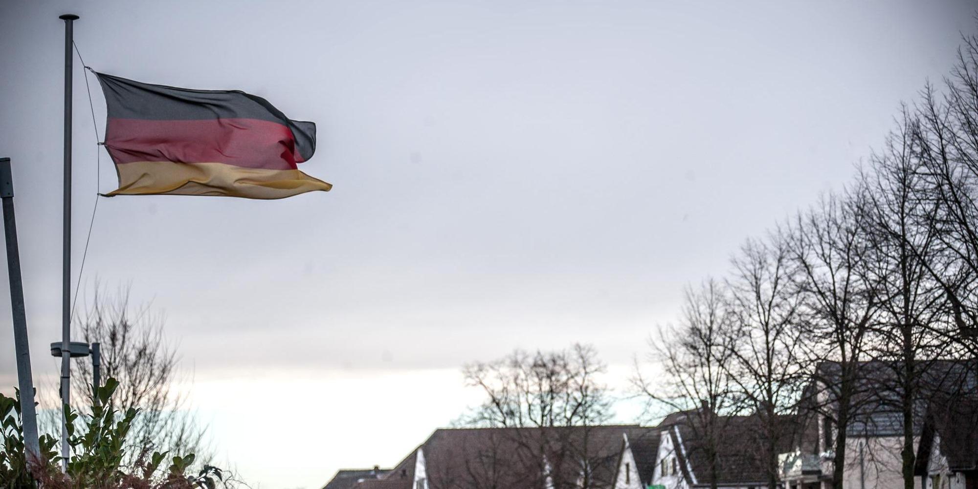 Fahne im Wind Leverkusen