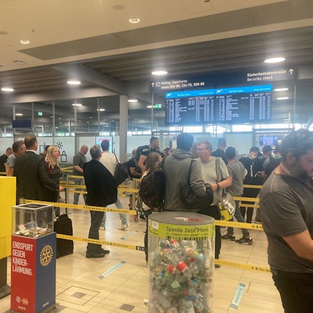 Flughafenkontrolle Kommentar1