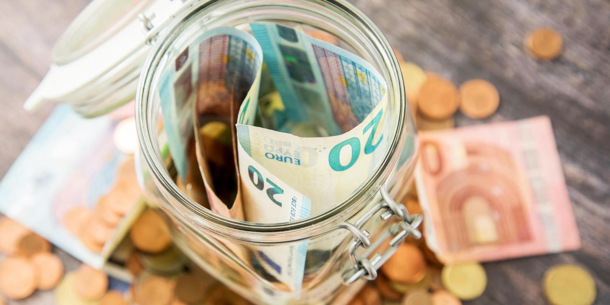 Symbolbild Geld sparen Tipps