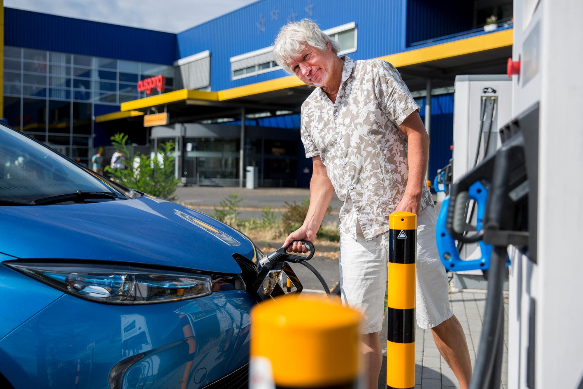 Jürgen Becker Tankstelle