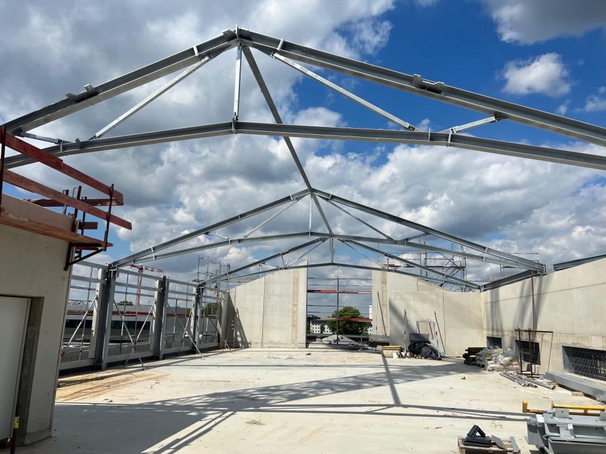 Lev-Cube-Parkhaus_1
