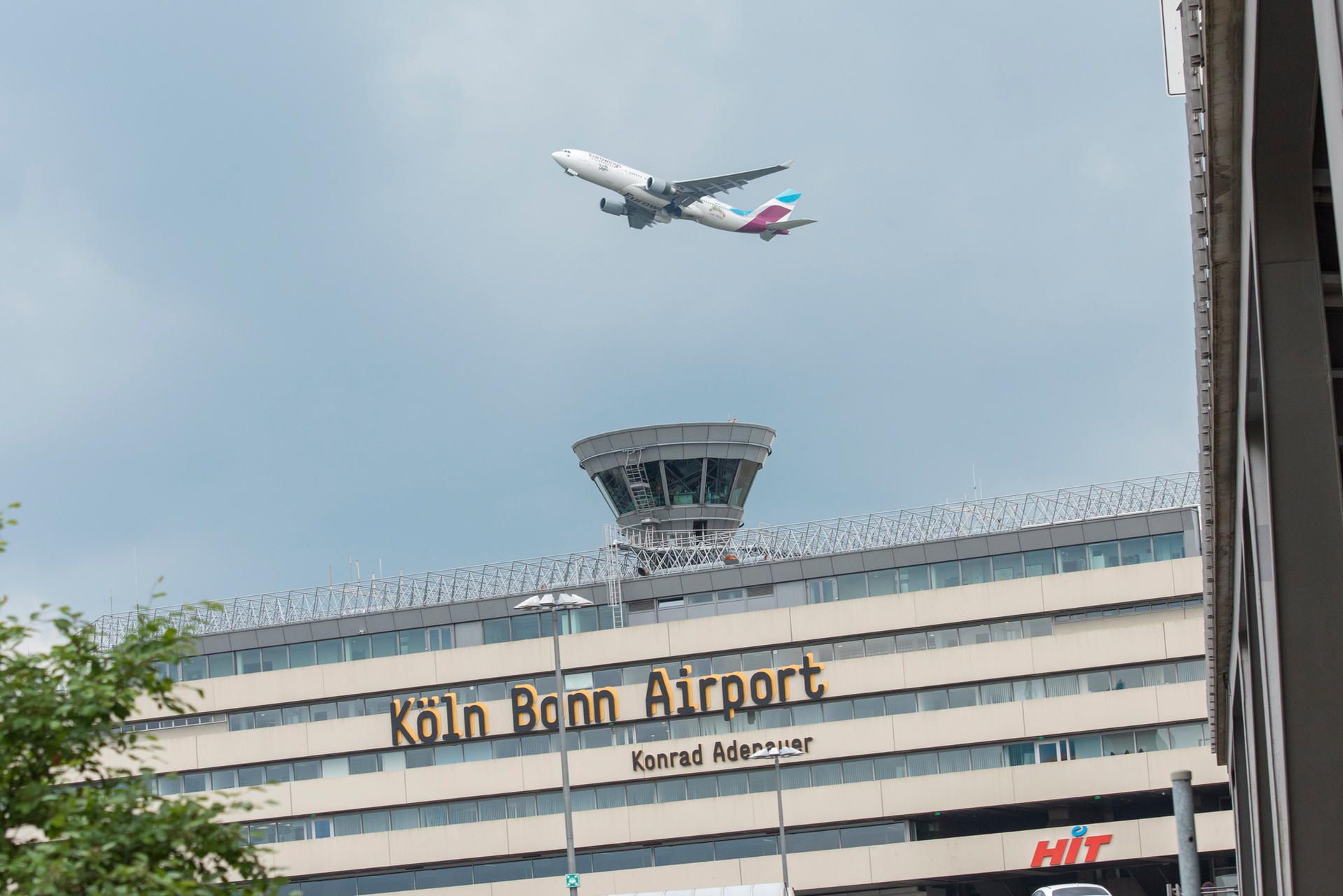 Köln Airport Weiser