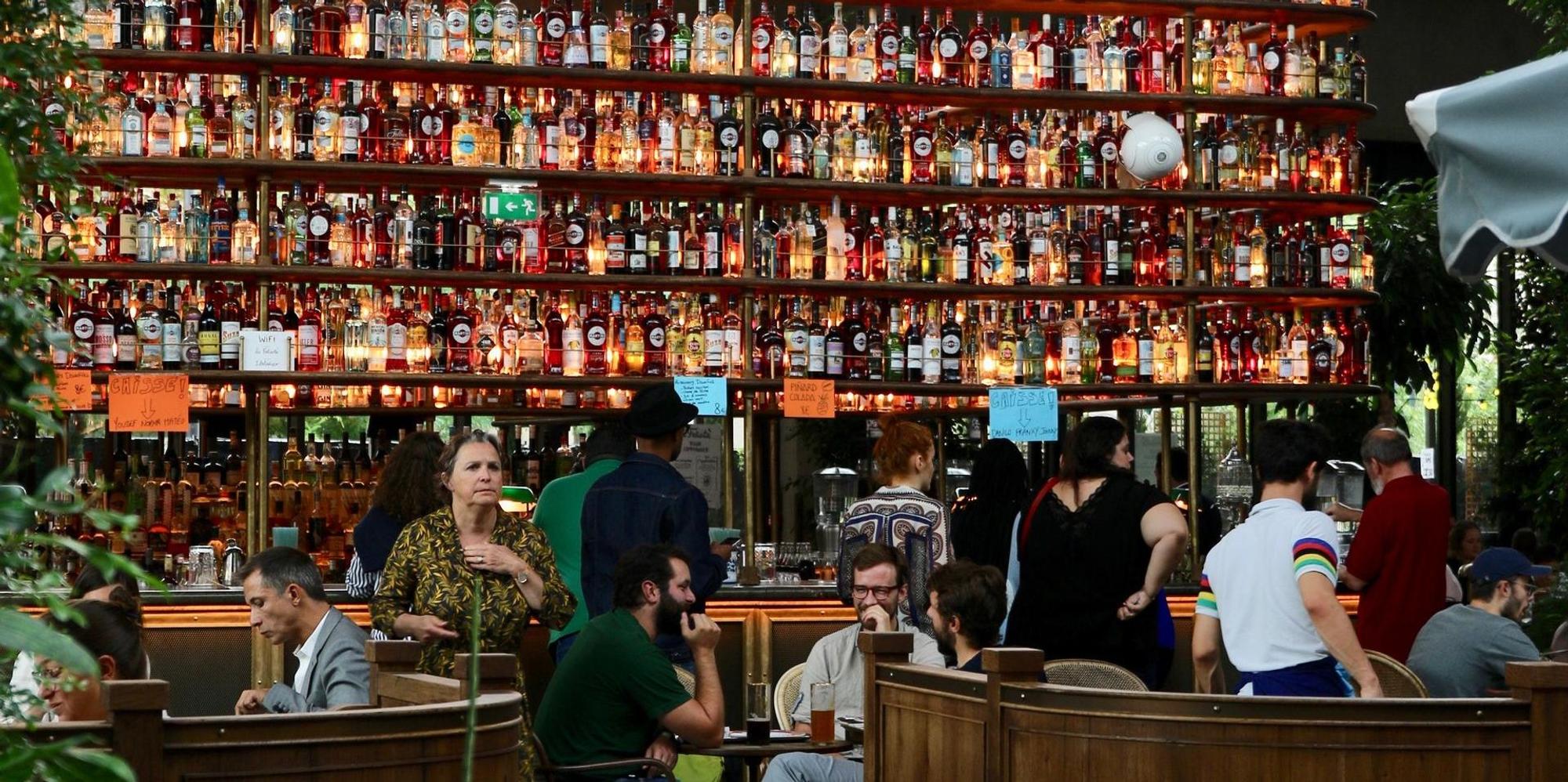 Die Mega-Bar der XXL-Trattoria