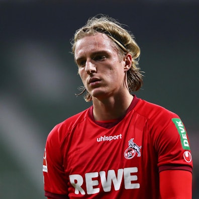 DD624E29-1FB7-42CC-AFF7-734B21E31DCB