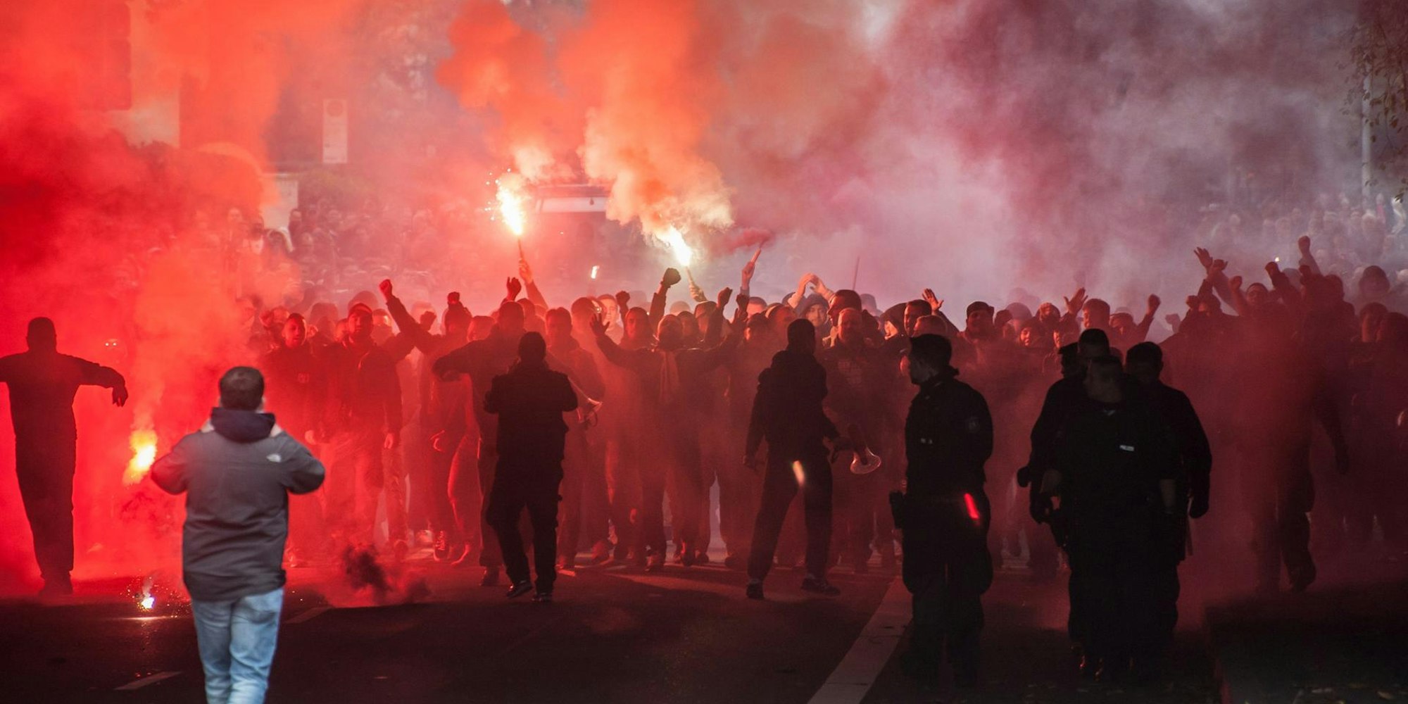 Bayer 04 Leverkusen Anhänger FC Köln