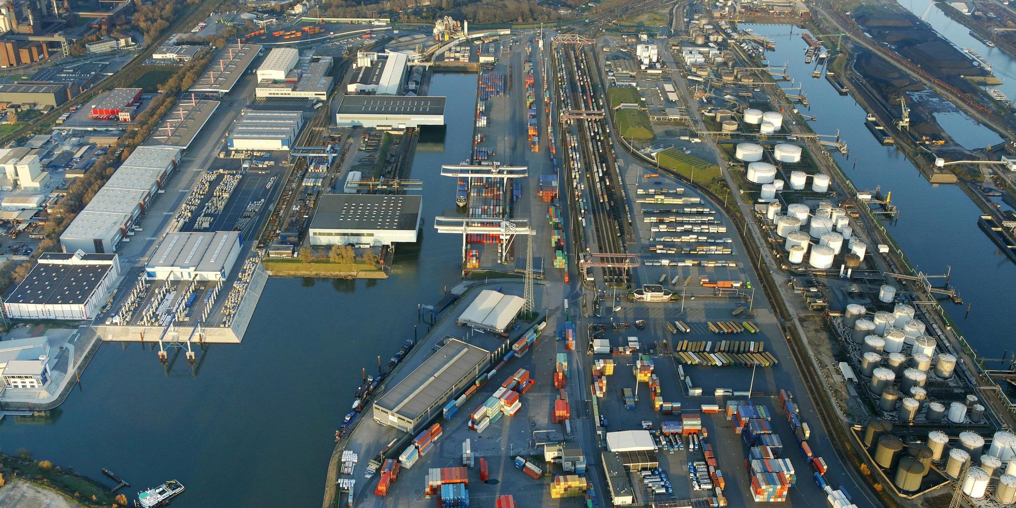 Hafen Duisburg imago Hans Blossey frei credit 54697926h