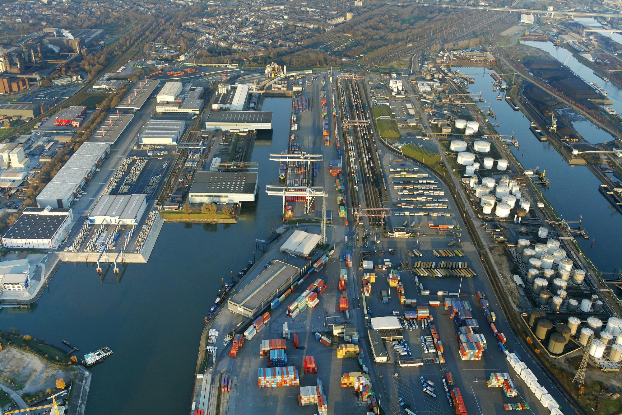 Hafen Duisburg imago Hans Blossey frei credit 54697926h