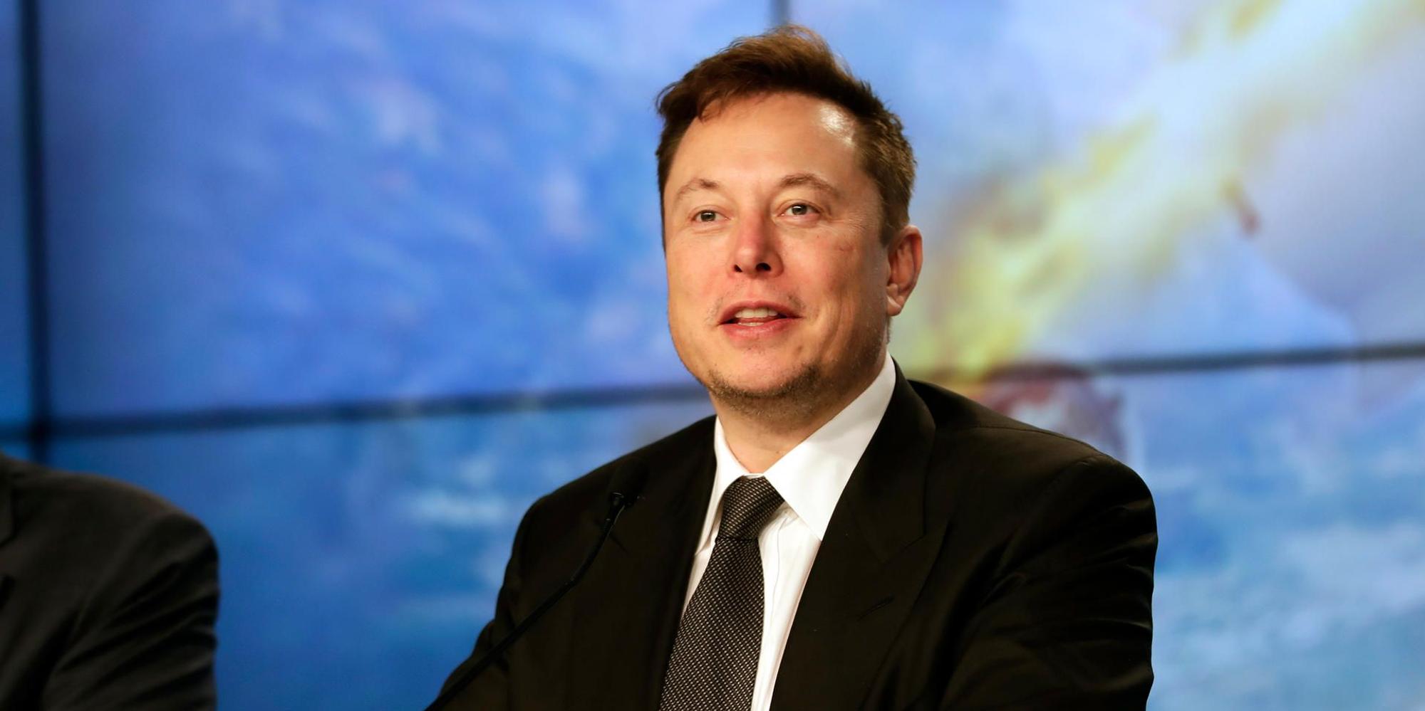 Musk 270820