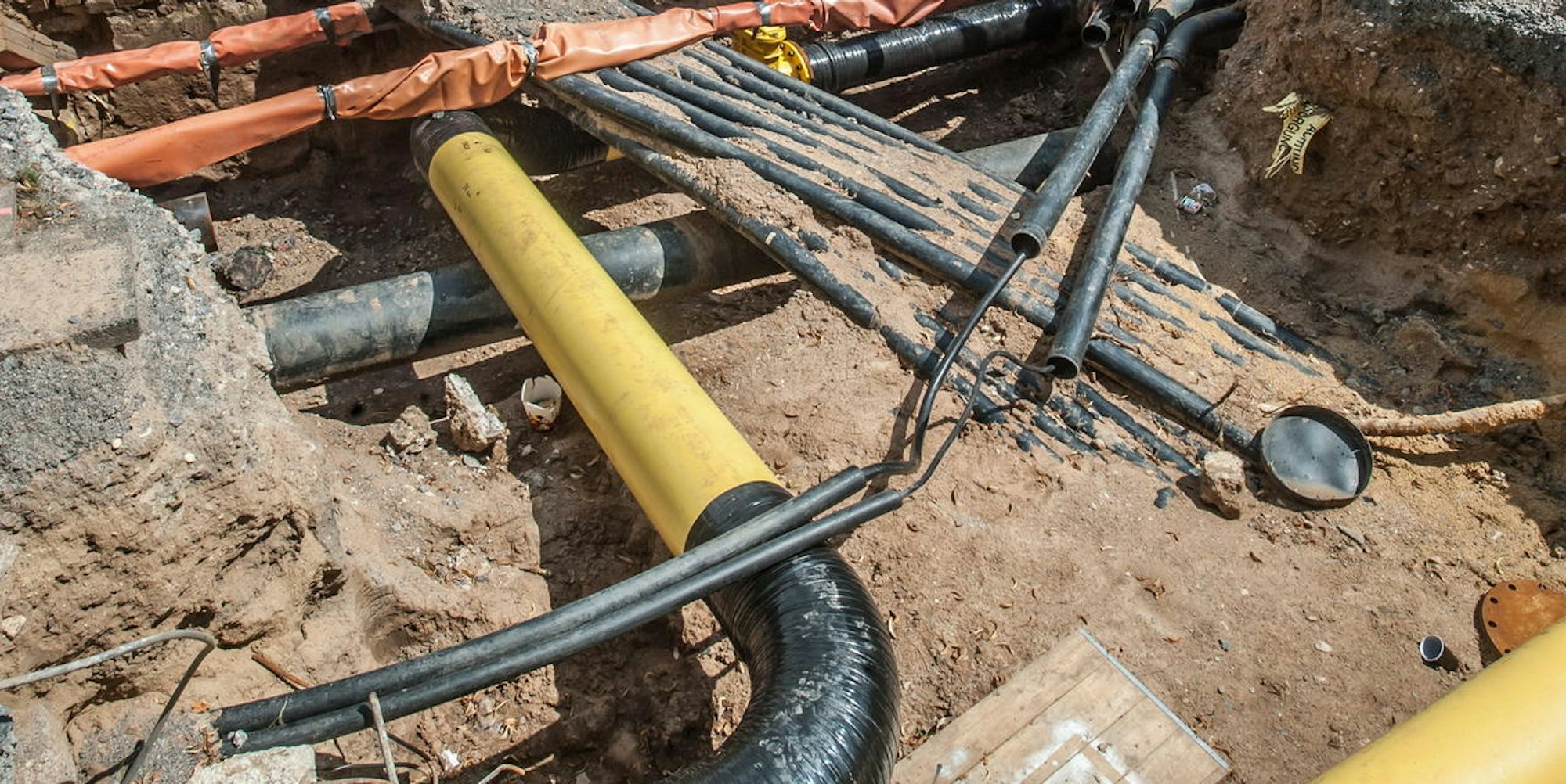 leitungen-gas-strom-leverkusen-ALF_6460