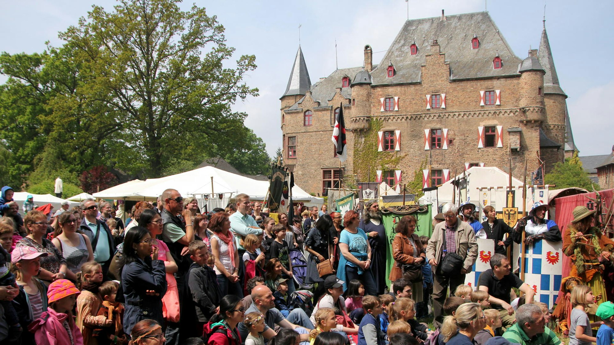 Kinderritterspiele auf Burg Satzvey