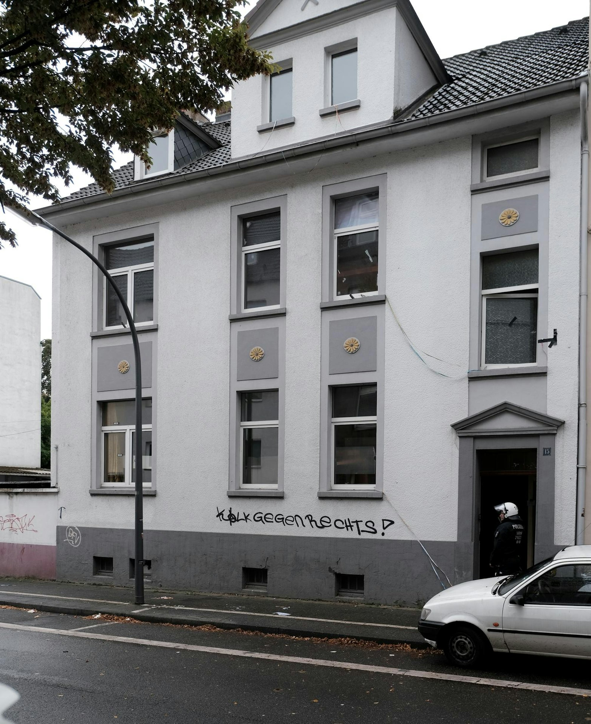 Hausbesetzer Kalk Gebäude