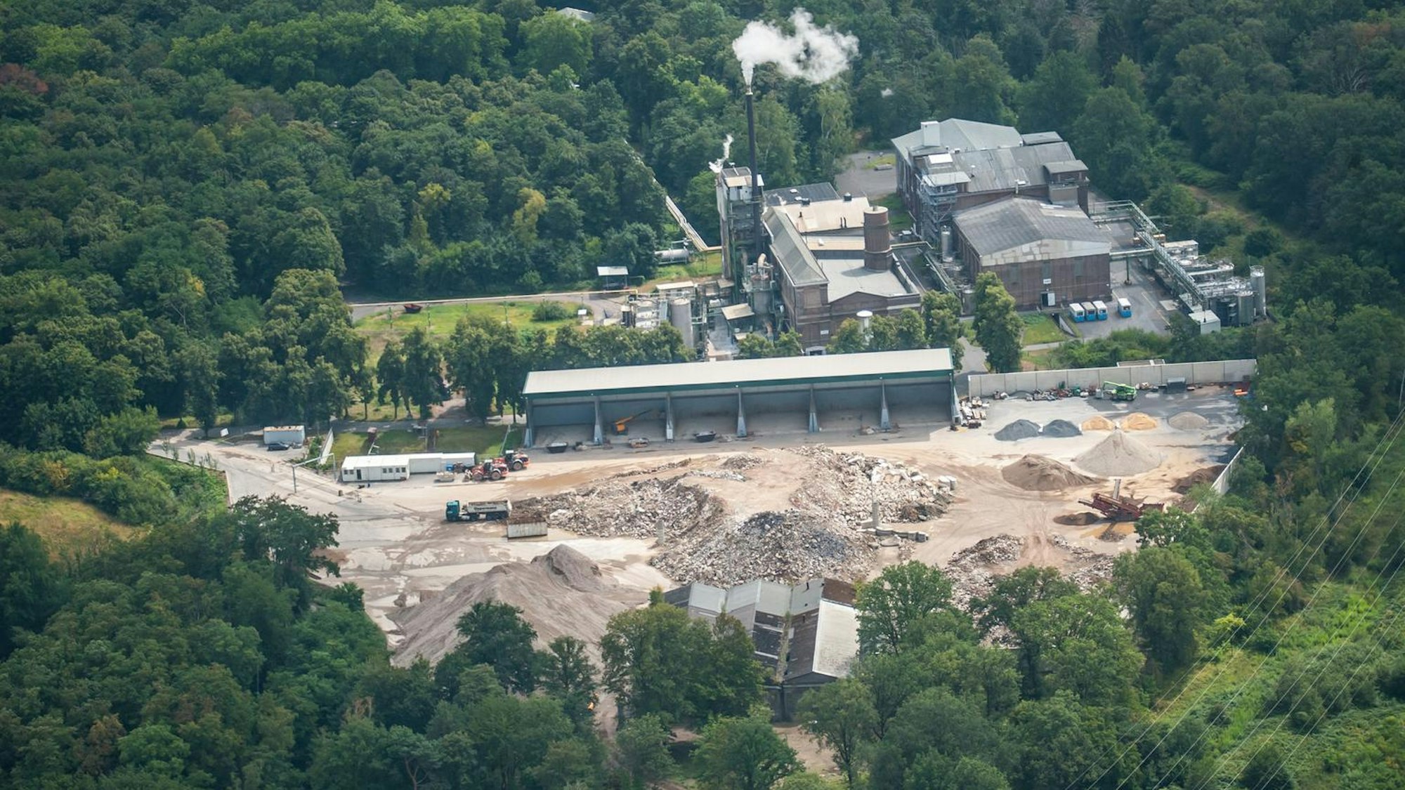 Das Werk von Dynamit Nobel auf dem Hügel über Schlebusch