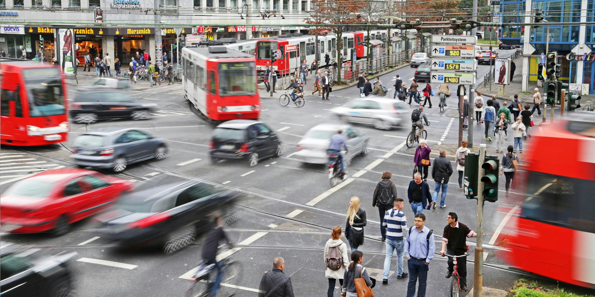 Barbarossaplatz Köln Verkehr HEINEKAMP