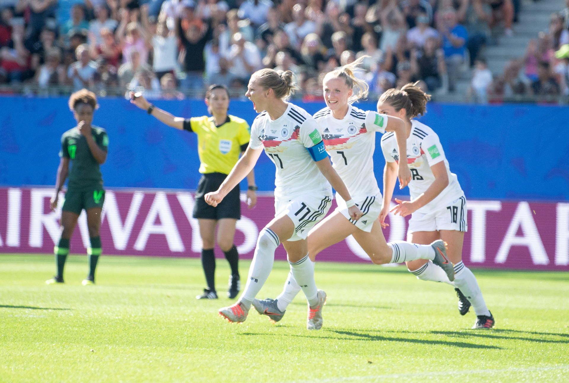 Alexandra Popp jubelt gegen Nigeria