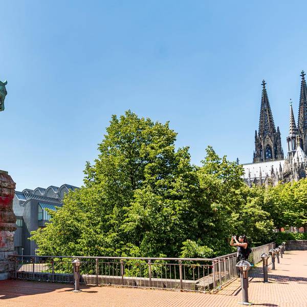 Reiterdenkmal Köln beschmiert