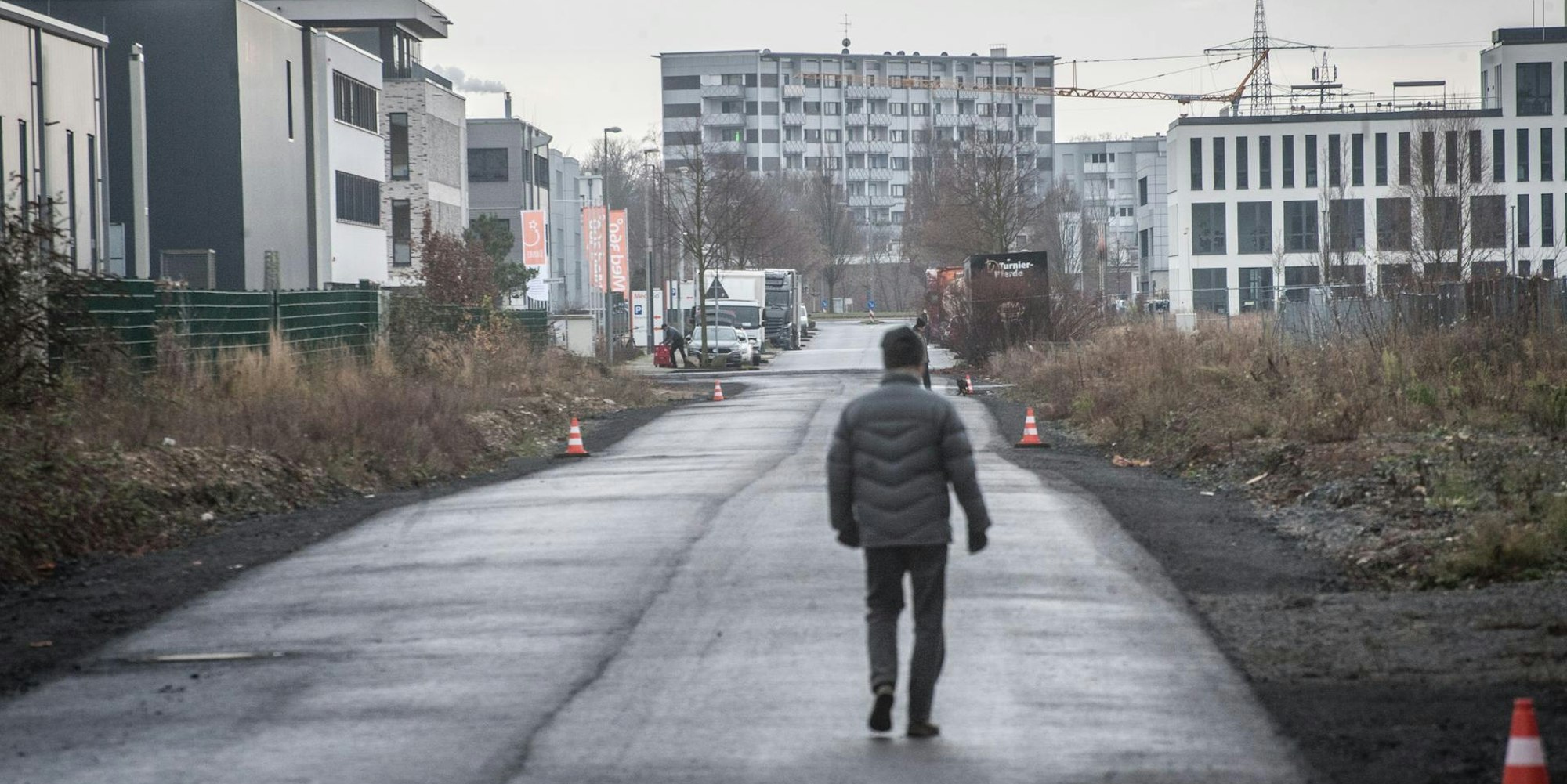 IPL-neue-strasse-12242021ALF_7383