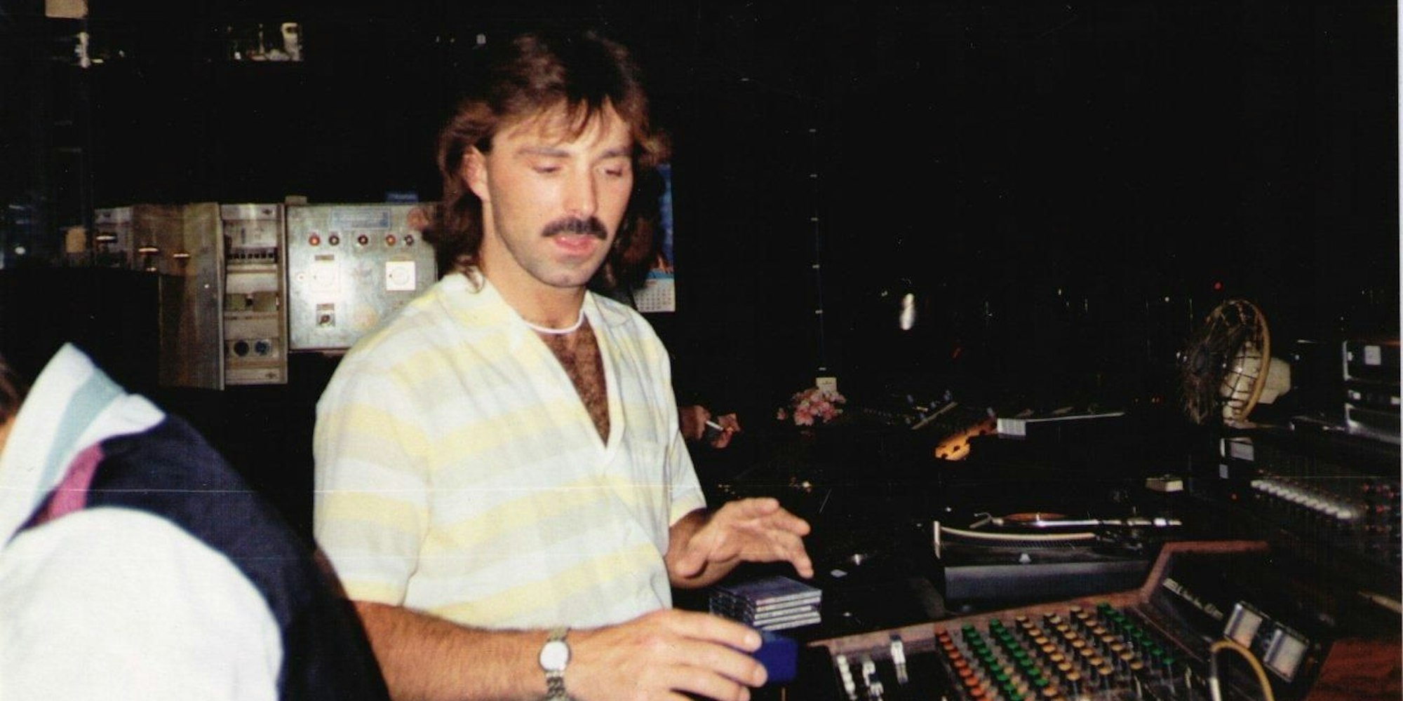 1971_DJ Horst bei der Arbeit im Pastiche (002)_1