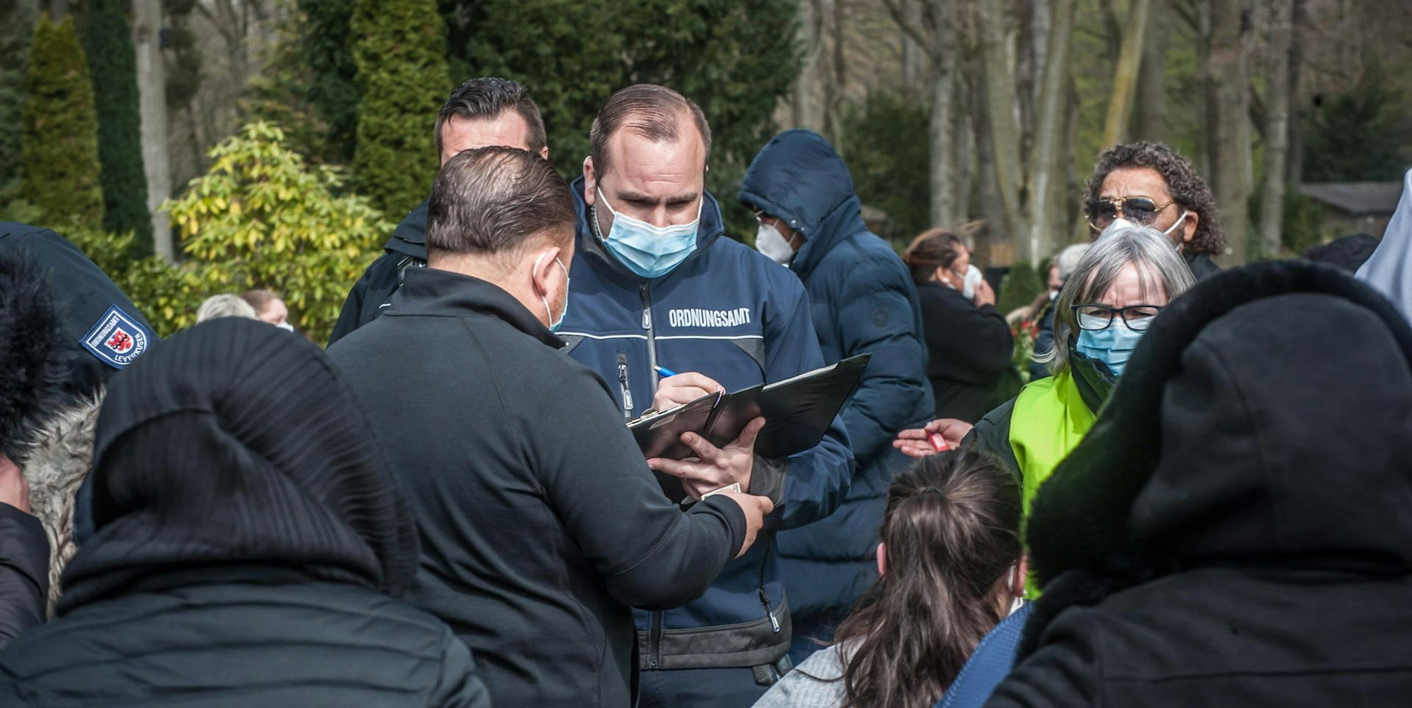 beerdigung_adam_goman_LE-leverkusen09042021ALF_9991