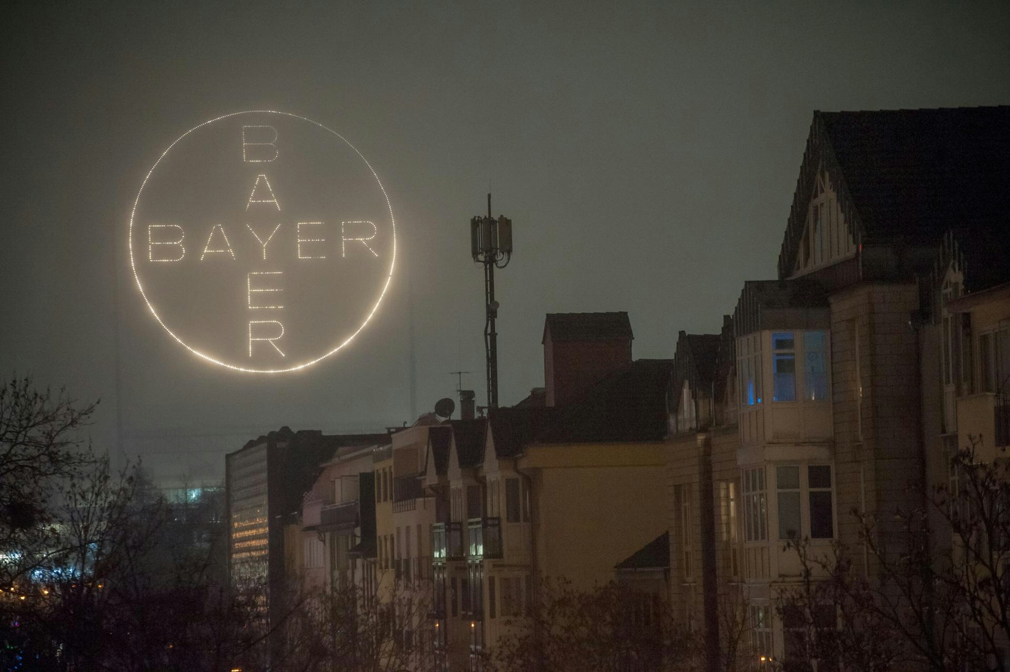 bayerkreuz-im-nebel-leverkusen_ALF_3850