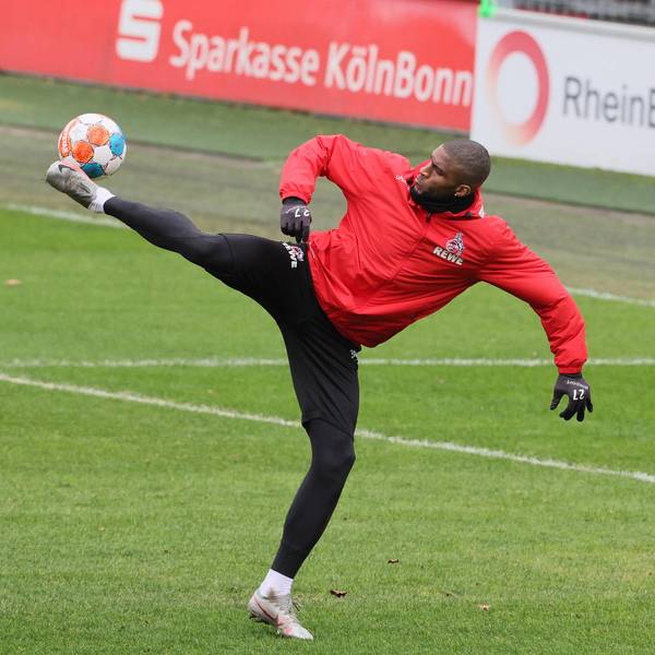 Modeste am Ball
