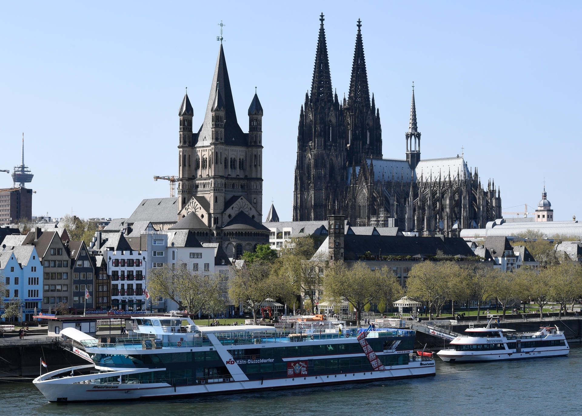 Köln Düsseldorfer vor Dom
