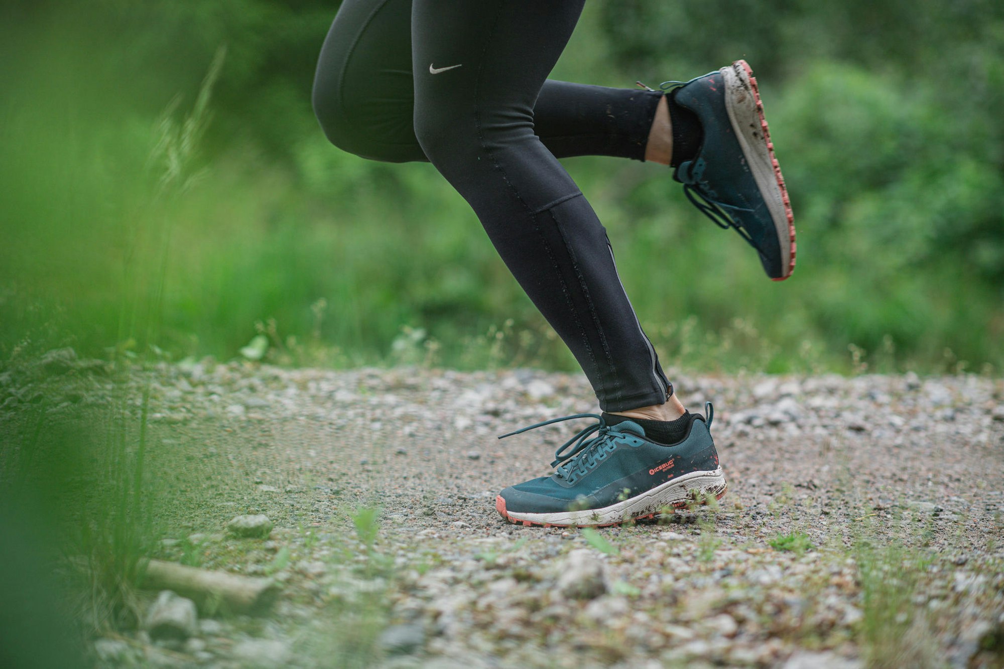 Weg_vom_Asphalt_Trai_66752977