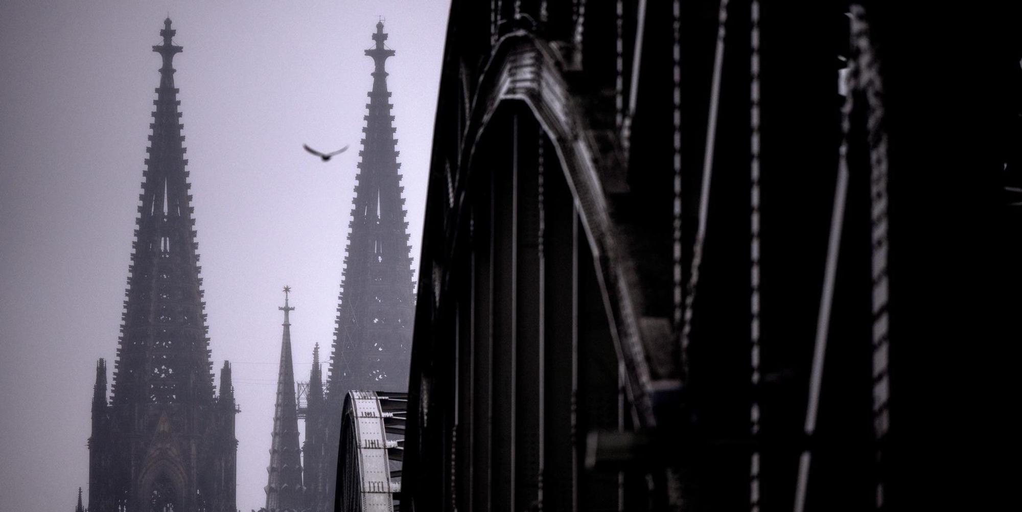 Dom im Zwielicht