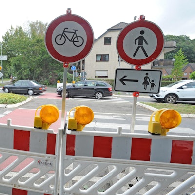 wu-baustelle-balken_(2)