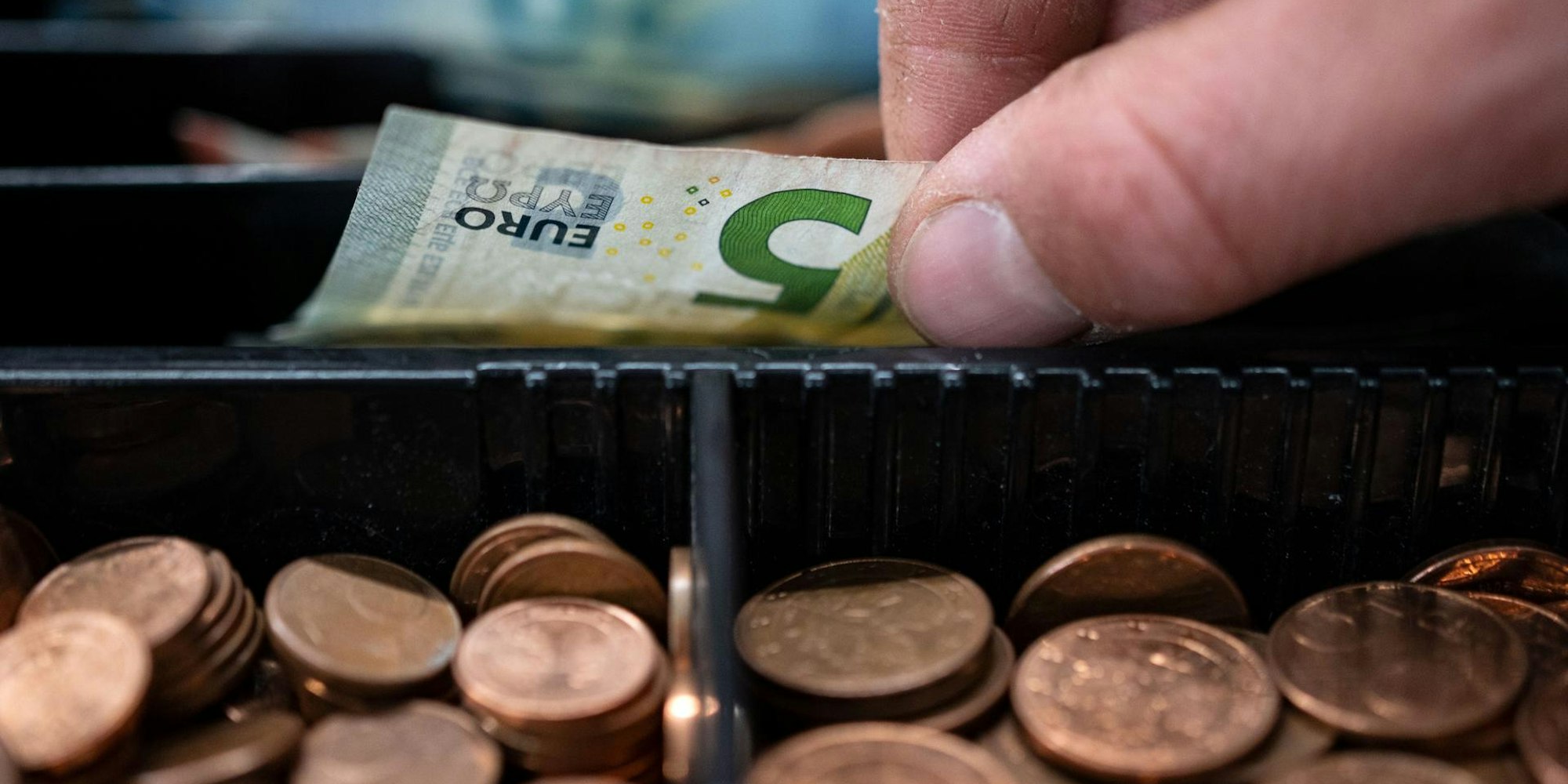 Inflation Symbol 321